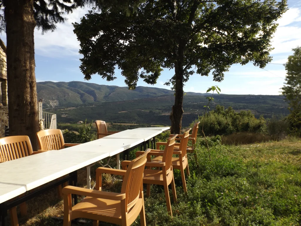 Groupes & événements 2 Terrasse du gîte pour cousinade